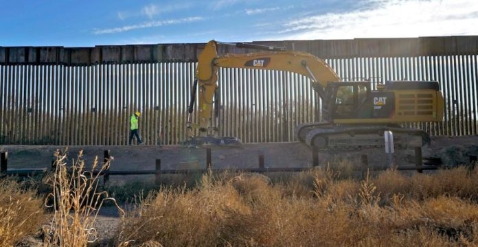 El muro fronterizo, uno de los proyectos preferidos de Trump, será visitado el próximo martes por el aún mandatario de EU