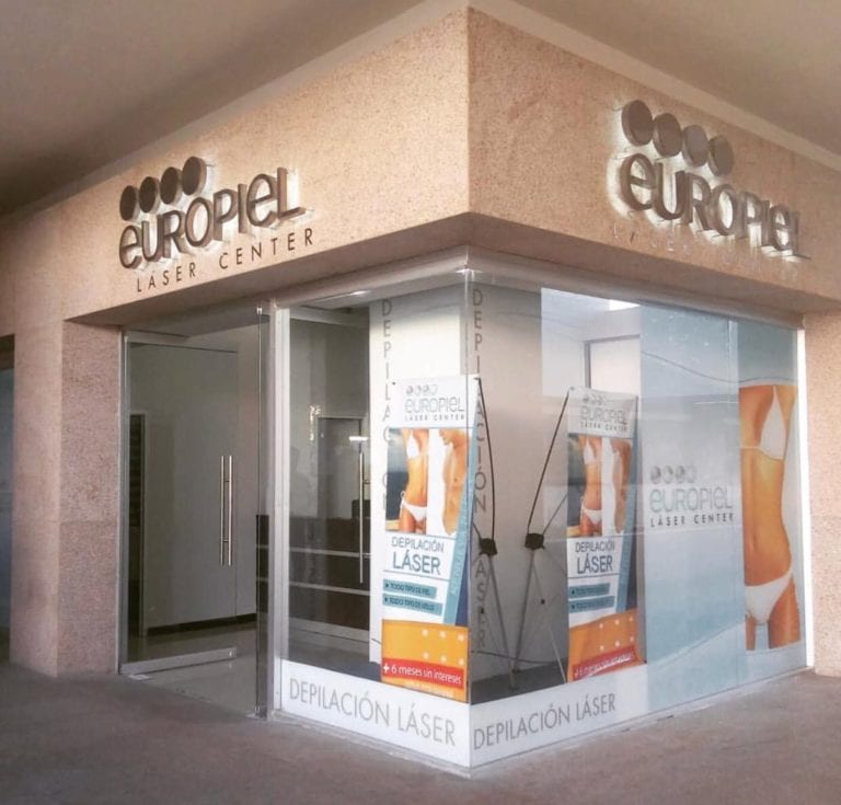 Ciudadanos de Playa del Carmen, alistan una demanda colectiva tras hacer sufrido una presunta estafa a manos de Europiel Láser Center, una clínica de depilación láser que aseguran, engaña con protocolos y estrategias poco éticos y profesionales.