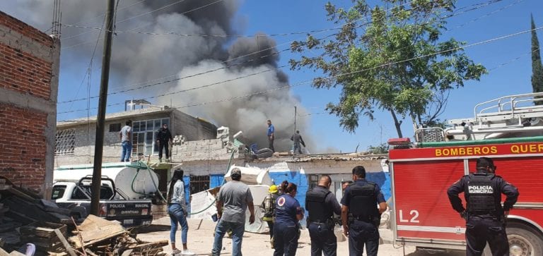 Hombre incendia casa de su mamá, estaba drogado