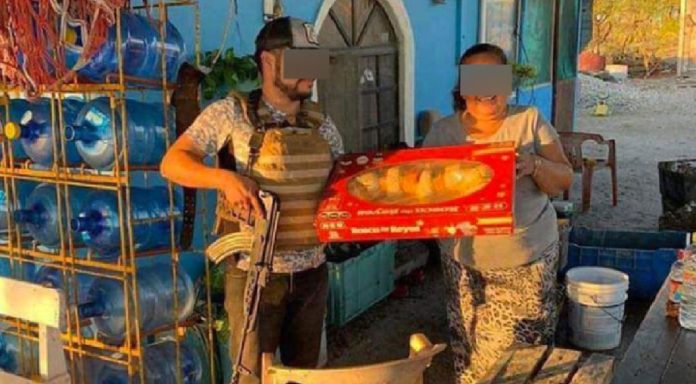 Integrantes del Cártel del Golfo están regalando la rosca de Reyes en localidades de Tamaulipas; el gesto ha dividido opiniones