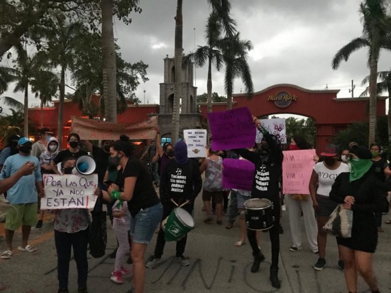 La CROC ha convocado a realizar una mega marcha por el feminicidio de Ana Gómez y la desaparición de una empleada que como ella, también laboraba en el Hard Rock Riviera Maya, y no se sabe de ella desde hace dos años.