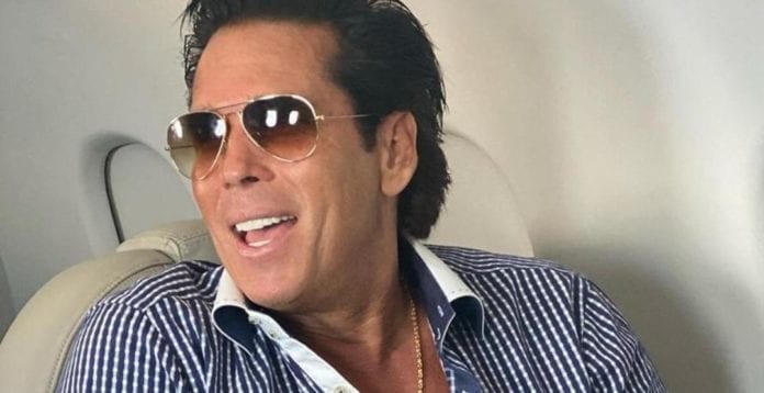 Roberto Palazuelos ha sido visto al lado de dos bellas jóvenes en las últimas semanas, tanto en Tulum como en la Cdmx; mira las imágenes