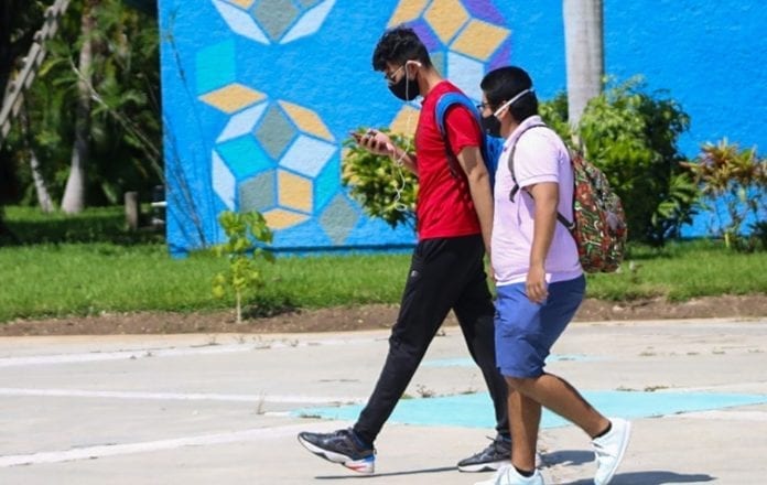 presidente de la Asociación Estatal de Padres de Familia, dijo que es probable que en septiembre se pueda retornar a clases presenciales en las escuelas y universidades de Quintana Roo.