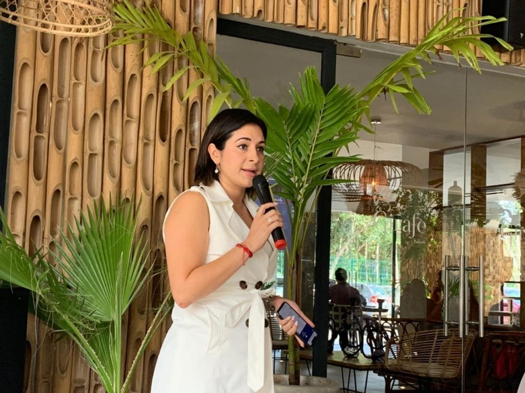 En el evento se destacó que esta agrupación con más de 100 socios representa más de 400 mil empleos directos en la Riviera Maya y comenzó su trabajo de agenda en Tulum, destino de gran importancia a nivel mundial para trabajar en materia de seguridad y movilidad.