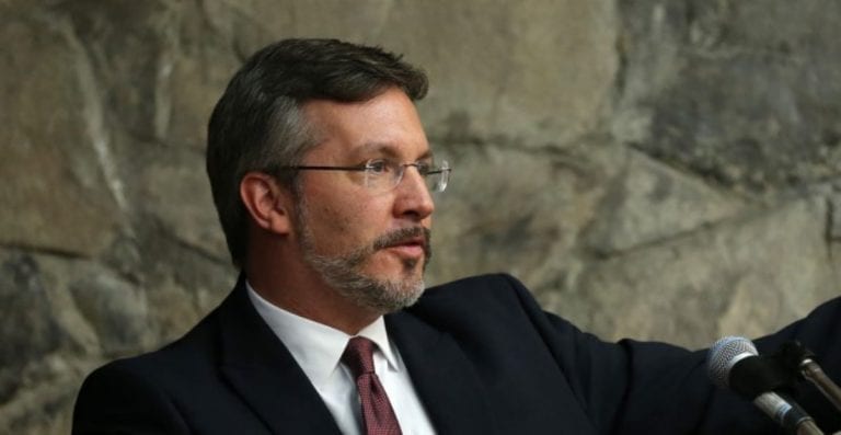 Conacyt otorga presupuesto de 5.8 millones de pesos a proyecto de John Ackerman