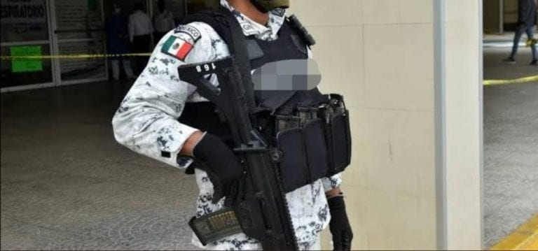 Un elemento de la Guardia Nacional asesinó al esposo de su amante y posteriomente quiso darse a la fuga; sin embargo fue detenido.