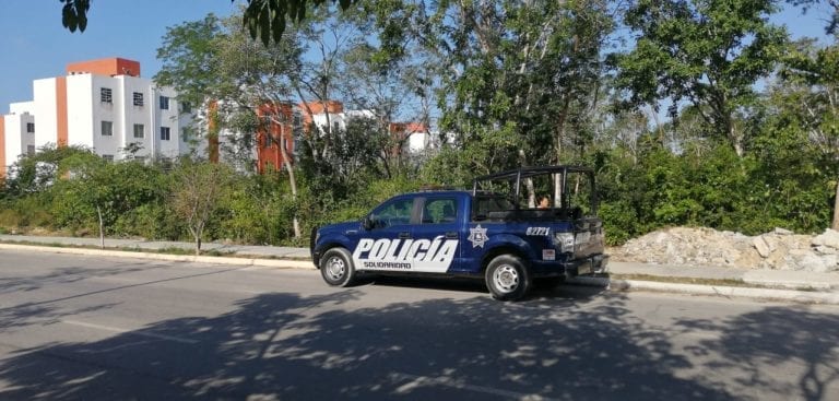 Reportan gritos de mujer pidiendo ayuda en lote baldío de Playa del Carmen