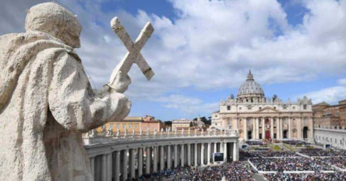 Vaticano despedirá a trabajadores que no se vacunen contra la Covid-19