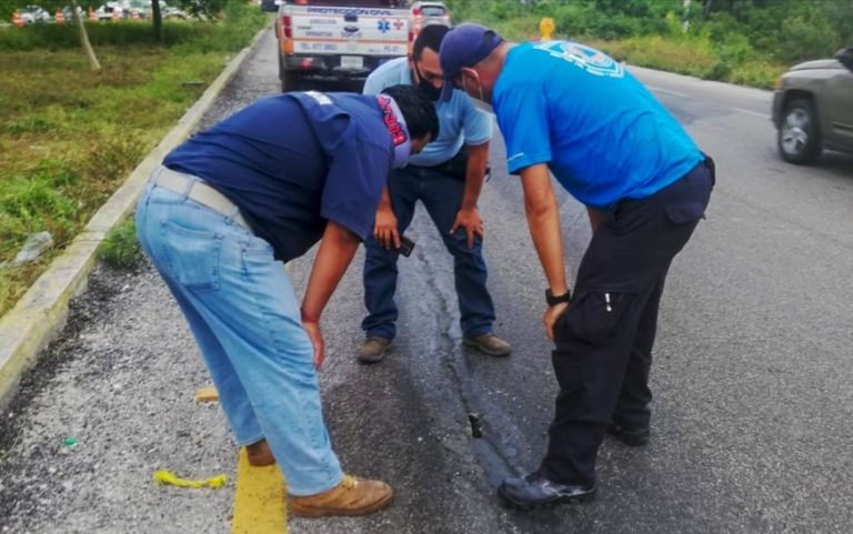 No hay fecha para reparar grietas en la vía federal Cancún a Playa del Carmen