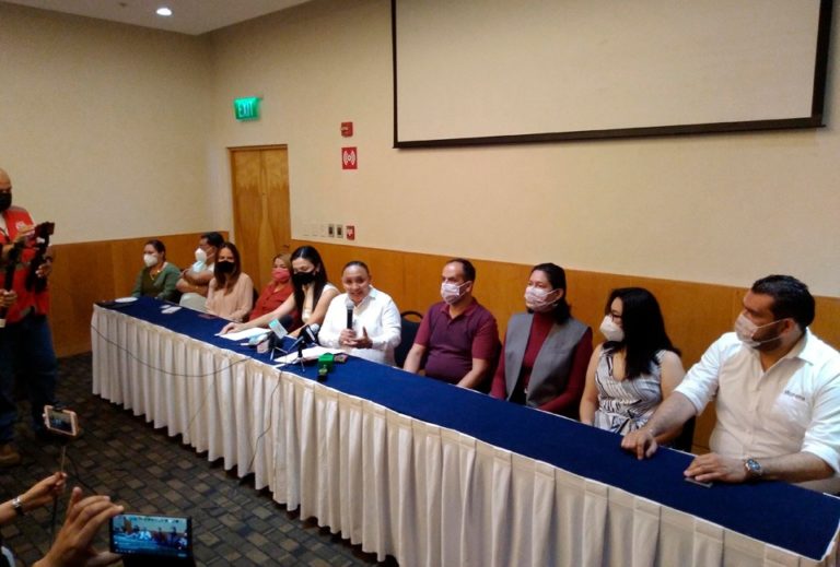 Morena da la bienvenida a Cristina Torres; se une a su bancada