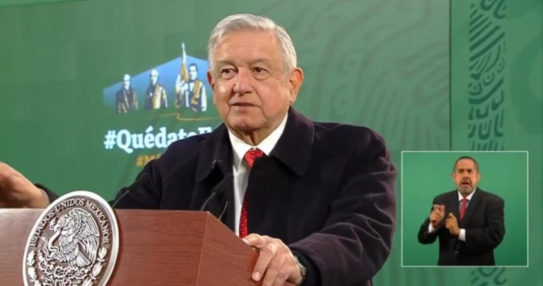 Da posesión AMLO a Delfina Gómez en la SEP; se va Esteban Moctezuma