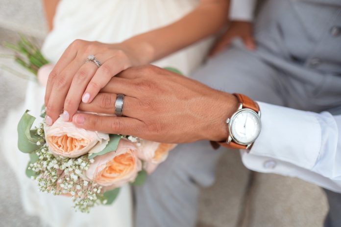 Disminuyen en casi 50 por ciento matrimonios en Cancún