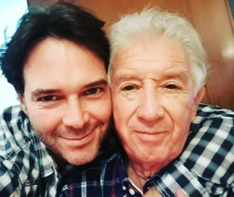 Padre de Rodrigo Mejía también fallece por coronavirus.