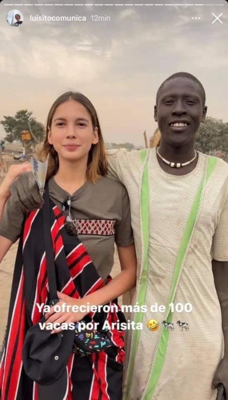 El youtuber Luisito Comunica es tachado de racista y machista por imágenes de su viaje a África