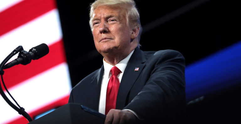 Senado de Estados Unidos acepta la solicitud de citar testigos en el juicio político contra Trump