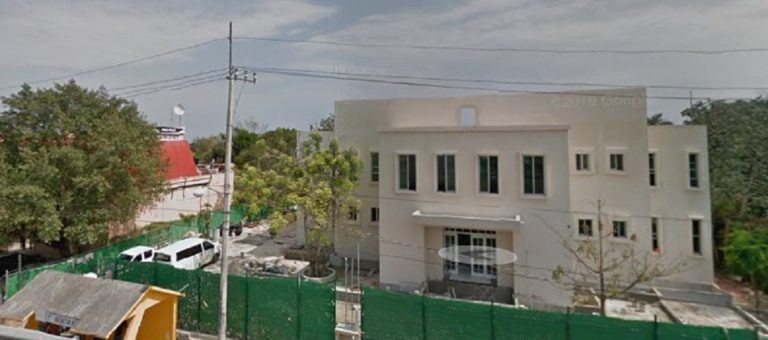 Empresa "golpea" a familia playense: despide a madre en lactancia y cesa al padre tras tener Covid