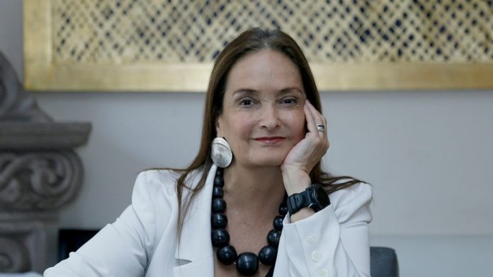 Empresaria Patricia Armendáriz llama 