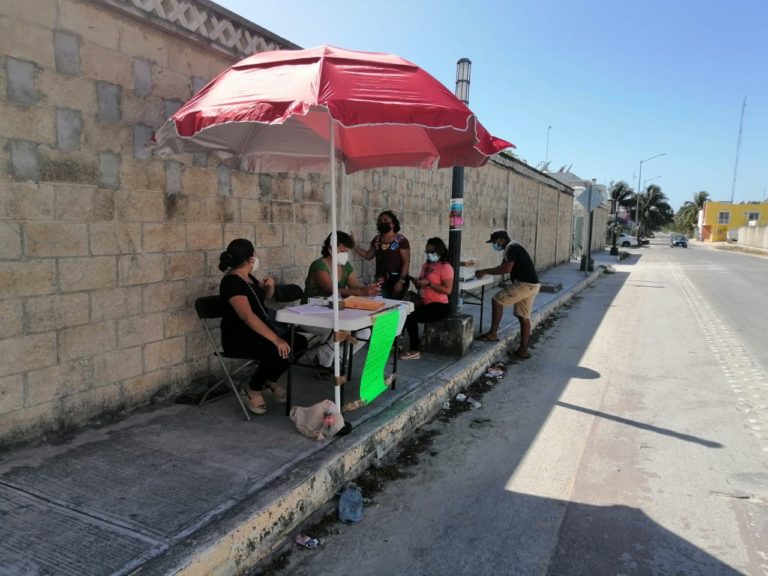 Echan a la calle la mesa para votar por líder sindical de salud en Hospital General de Cancún.