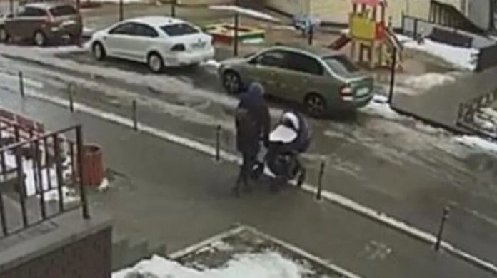 Hombre se lanza del piso 17