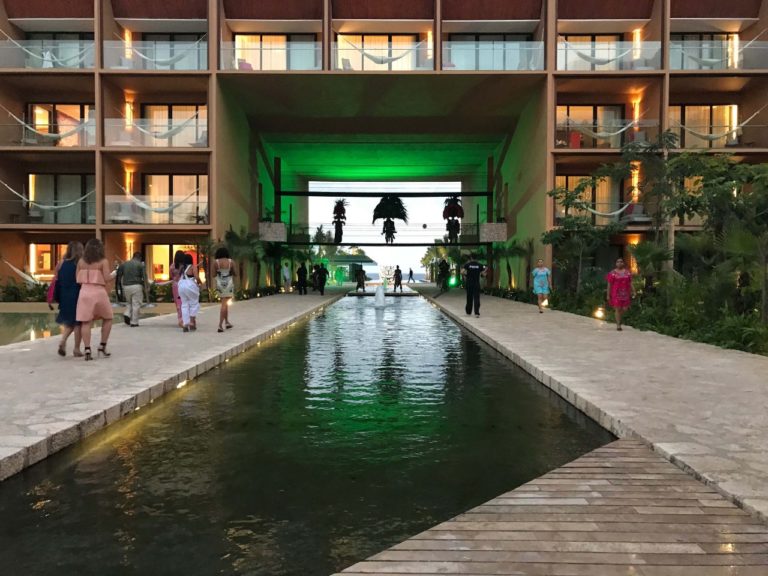 El sector turístico puede seguir crecer sin afectar al medio ambiente