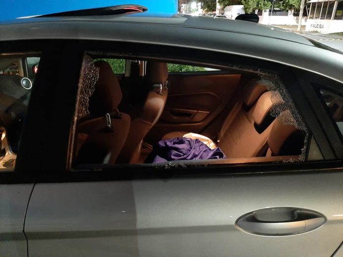 Ni en Telmex tus pertenencias están seguras; crecen los cristalazos.