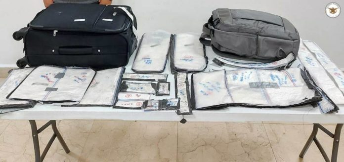 Detienen a colombianos con 35 kilos de cocaína