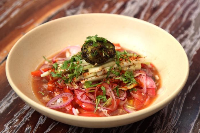 Uno de los recursos más valiosos de Yucatán es el pulpo rojo o pulpo maya que junto con el ahora conocido pulpo americano sostiene la pesquería de la zona.