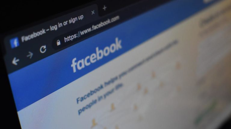Facebook convencerá a los usuarios para que se dejen “seguir” online