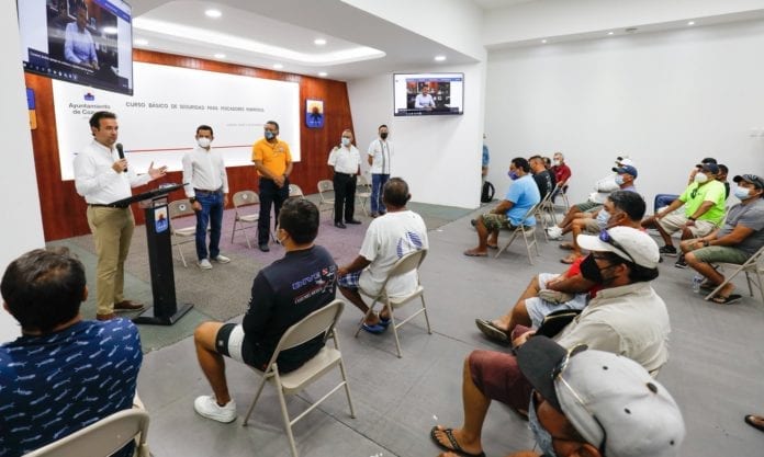 Ayuntamiento de Cozumel apoya al sector pesquero