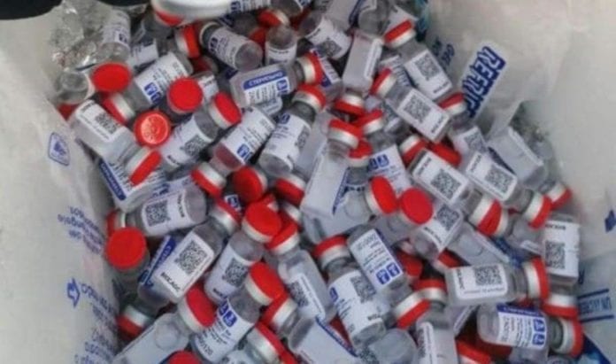 Más de mil trabajadores recibieron vacunas falsas para el Covid-19 en Campeche; son los empleados de una empresa maquiladora