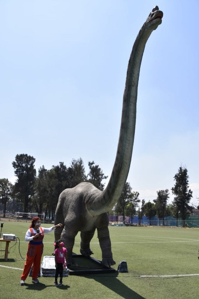 IztapaSauria será parte de un complejo cultural, deportivo, recreativo y de atención social que será el Deportivo Santa Cruz Meyehualco, instalaciones que tendrán más de 150 mil metros cuadrados de construcción.