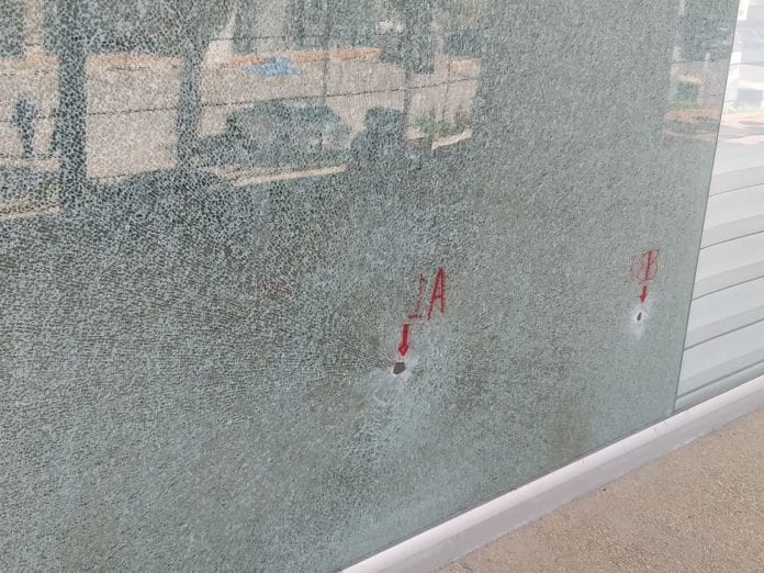 Sicarios balean instalaciones de Televisa en Cancún