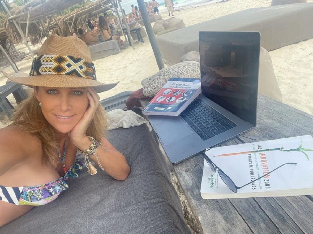 No cabe duda de que Tulum atrae por su belleza a turistas y famosos de todos los rincones de México y el mundo, tal es el caso de la conductora Inés Sainz, que aprovechó el fin de semana para escapar a este destino de la Riviera Maya luciendo guapa y espectacular.