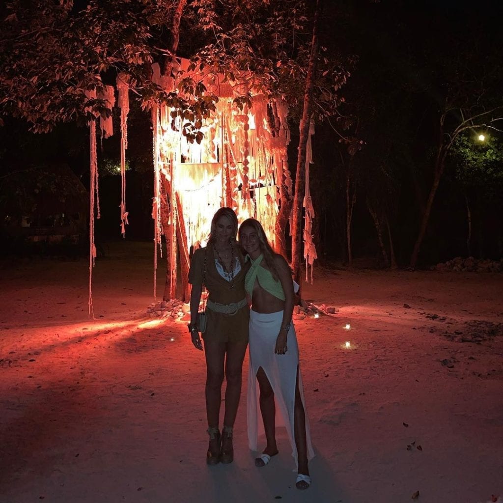 No cabe duda de que Tulum atrae por su belleza a turistas y famosos de todos los rincones de México y el mundo, tal es el caso de la conductora Inés Sainz, que aprovechó el fin de semana para escapar a este destino de la Riviera Maya luciendo guapa y espectacular.