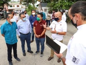 Carlos Joaquín presenta 4