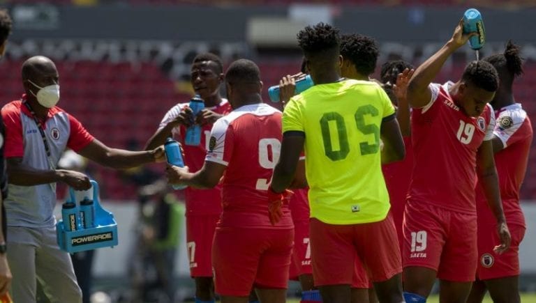 Preolímpico de Concacaf: Selección de futbol de Haití debuta con 10 jugadores y sin portero