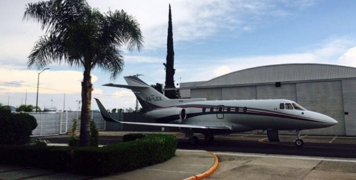 Aeromonky, el negocio de taxis aéreos y taller del hijo de Romero Deschamps