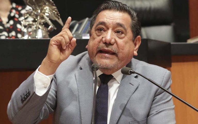 Mujer que denunció a Salgado Macedonio renunció a las acciones penales, acusa impunidad