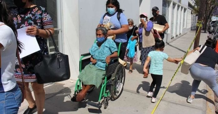 Poco más de cinco mil vacunas contra el Covid-19 no fueron aplicadas porque nadie fue; estas dosis serán devueltas. ¿Qué te parece?