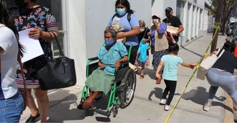 Poco más de cinco mil vacunas contra el Covid-19 no fueron aplicadas porque nadie fue; estas dosis serán devueltas. ¿Qué te parece?