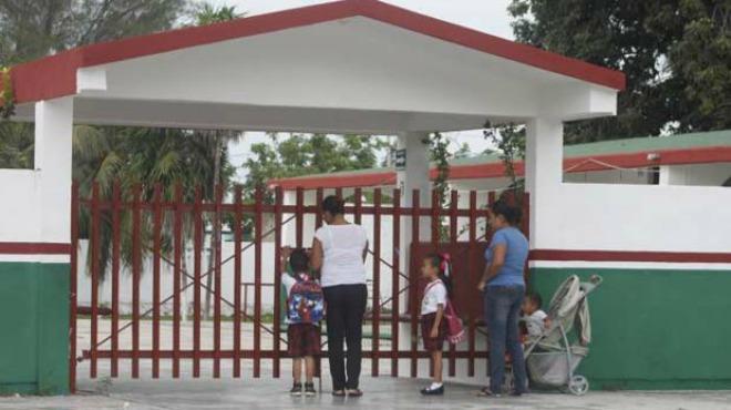 ¡Recibirán asesorías! Alumnos volverían a la escuela en Quintana Roo