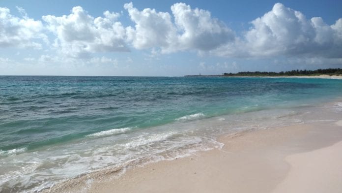 Para el director de Amigos de Sian Ka'an las áreas naturales protegidas son nuestro patrimonio; hay que cuidarlas, pues atraen al turismo.