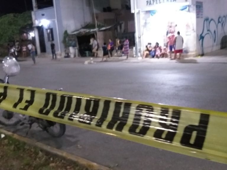 Vecinos de Cancún impiden rescate de menor