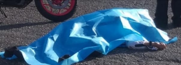 Muere motociclista en avenida que comunica Cancún con la Riviera Maya