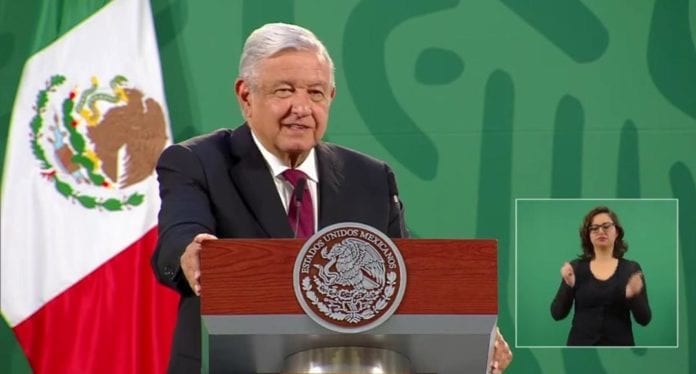 El gobierno de AMLO ya prepara la defensa de su proyecto del padrón de celulares luego del amparo que emitió un juez, al que criticaron