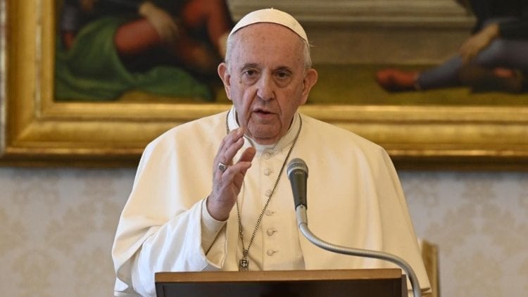 El papa Francisco pide el cese de las tensiones en el este de Ucrania