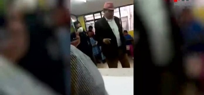 Al parecer se trata de una estafa; madres solteras acusan al delegado de la CROC en Puebla de estarles 