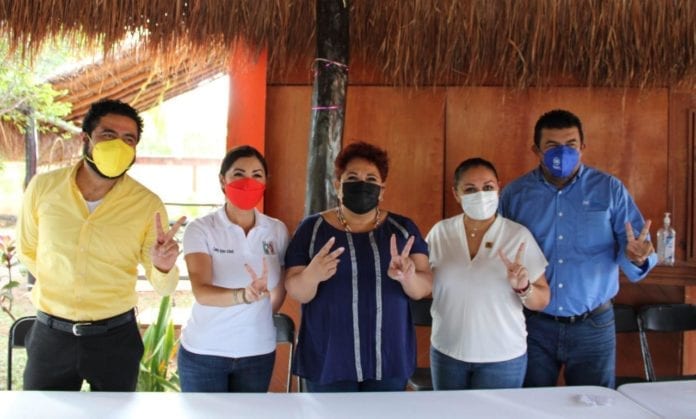 Dan su apoyo a la abanderada de la coalición, el cual es el compromiso de los cuatro partidos con las mujeres de esta localidad.