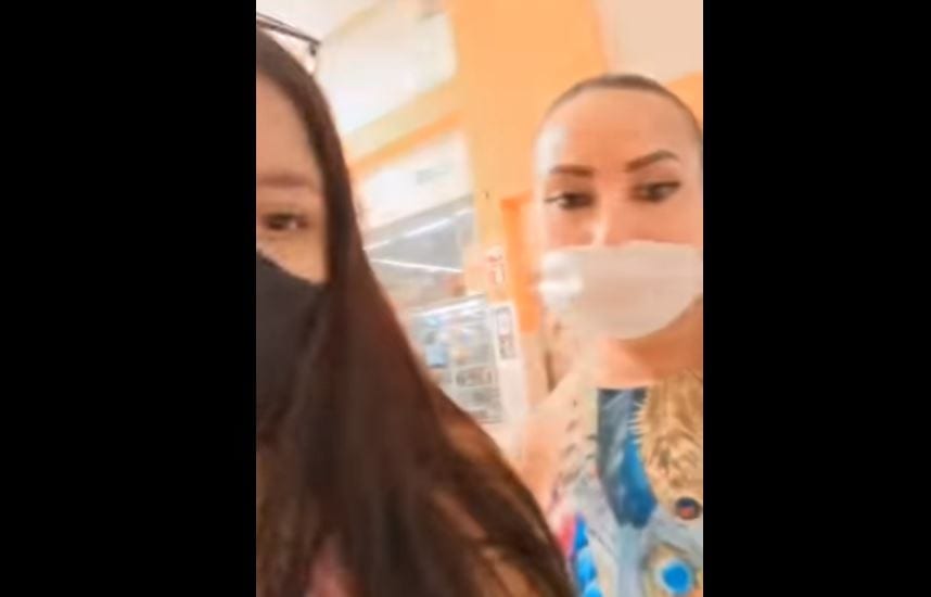 "Pinch@$ yucatecas horribles": presunta gerente de Europiel agrede a jóvenes en Centro Maya