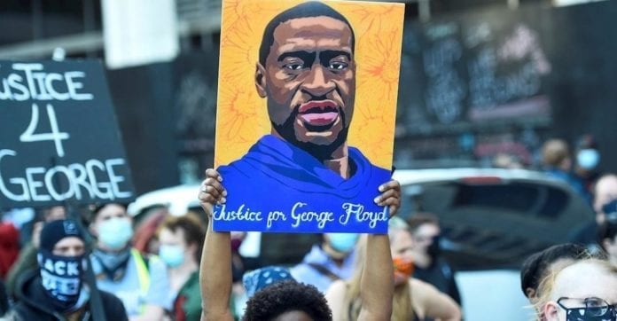 El policía acusado de asesinar a George Floyd se ha negado a dar su testimonio en el juicio que se le sigue por este crimen en Mineápolis